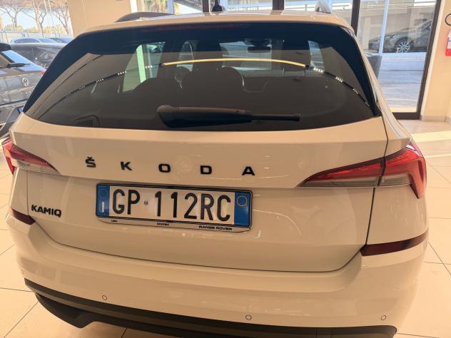 Škoda Kamiq 1.0 TSI 95cv BLACK DOTS - Foto 5