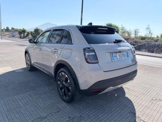 Fiat 600 Hybrid 110 CV DCT MHEV La Prima - Foto 7