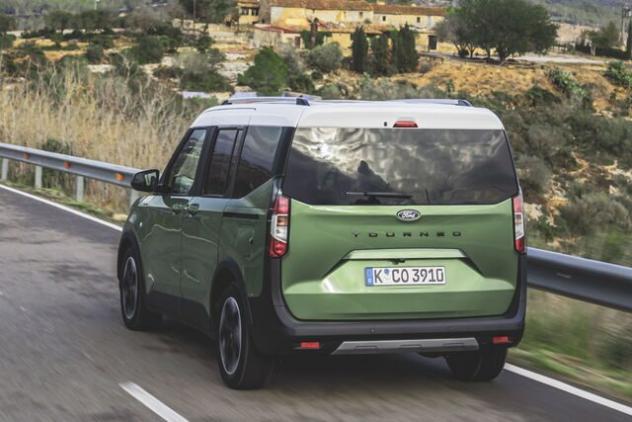 FORD Tourneo Courier 1.0 EcoBoost Powershift Active 2ªs rif. 23759630 - Foto 4