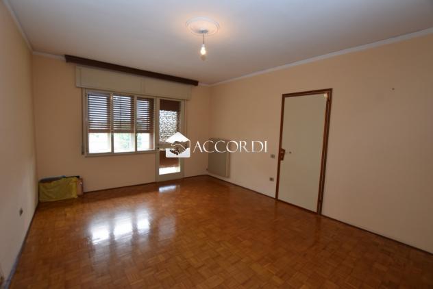 VILLA A SCHIERA di 7 vani e di 250 mq (VOLPAGO DEL MONTELLO) rif. RS677 - Foto 14