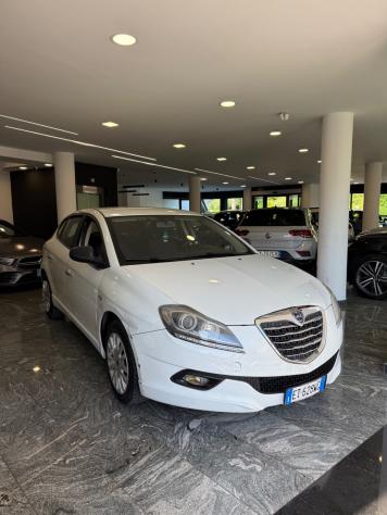 Lancia Delta 1.6 MJT DPF Silver - Foto 3