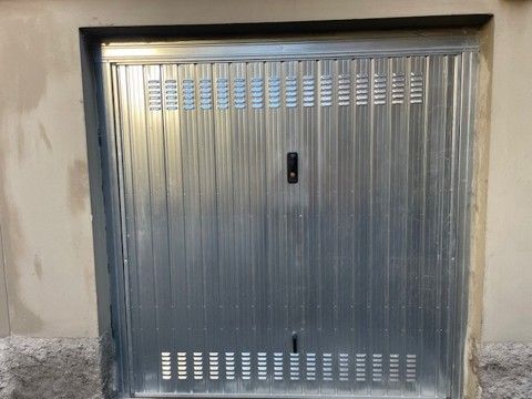 AFFITTASI BOX AUTO 17 MQ A CASTELLANZA – ZONA LIUC / MATER DOMINI - Foto 2