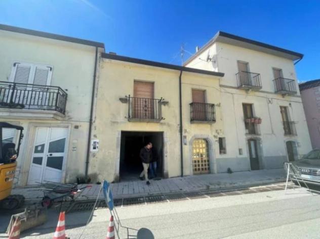 Immobile in asta di 140 m², box auto in vendita a Vallata - Foto 2
