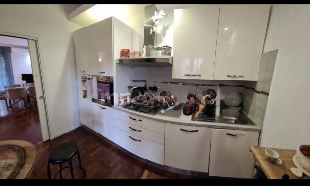 Eur Fermi quadrilocale con 2 bagni ad € 2100 - Foto 6