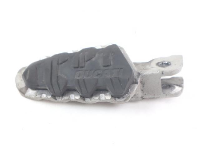 DUCATI HYPERMOTARD 698 MONO RVE 46411271BA PEDANA ANTERIORE SINISTRA 24 - 26 FRONT LEFT FOOTREST