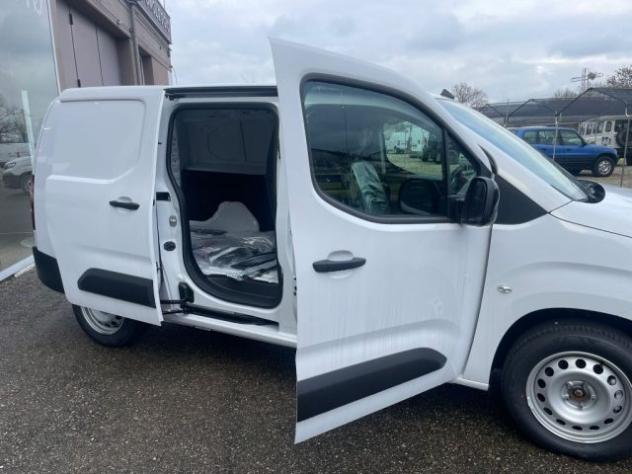 OPEL Combo Cargo L2H1 1.5 Diesel 130CV S&S rif. 23345489 - Foto 9