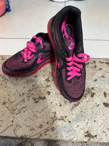 Nike Air Max – Sneakers donna – Nero e rosa – Numero 38