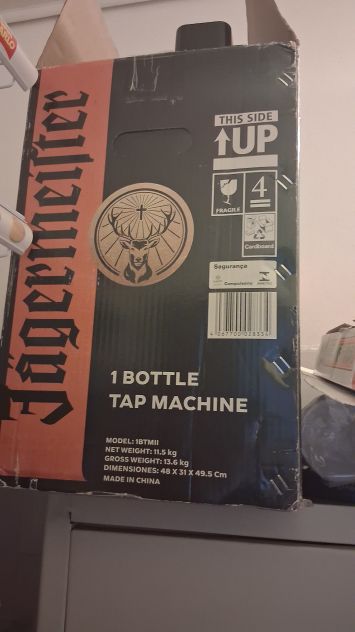 Vendesi tap machine yegermaister, come nuova