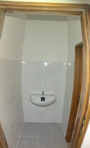 VENDESI LOCALE COMMERCIALE-55Mq-CANNA FUMARIA- 3 VETRINE- WC-PERUGIA CITTA' - Foto 5