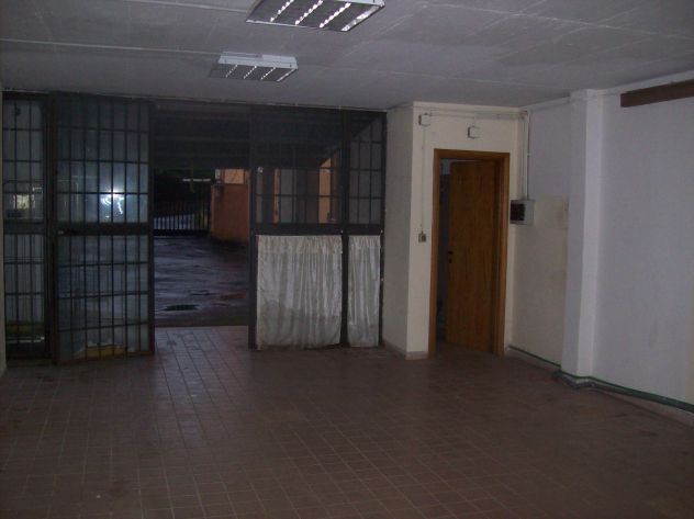 TORREVECCHIA CENTRO COMMERCIALE IL FONTANILE - Foto 6