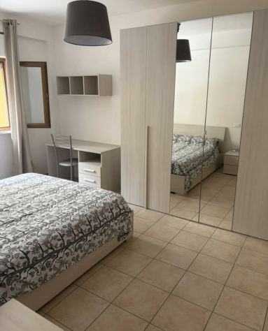 BILOCALE LIBERO VIA GUIDO RENI 410 EURO - Foto 4