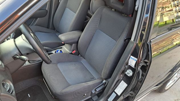 Ricambi vari Mitsubishi Outlander 2.0 benzina 4x4 del 2006 - Foto 6
