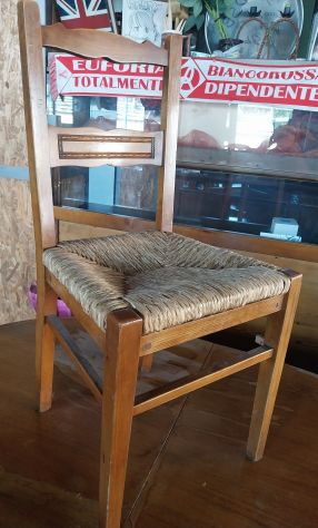 SEDIE IN LEGNO IMPAGLIATE