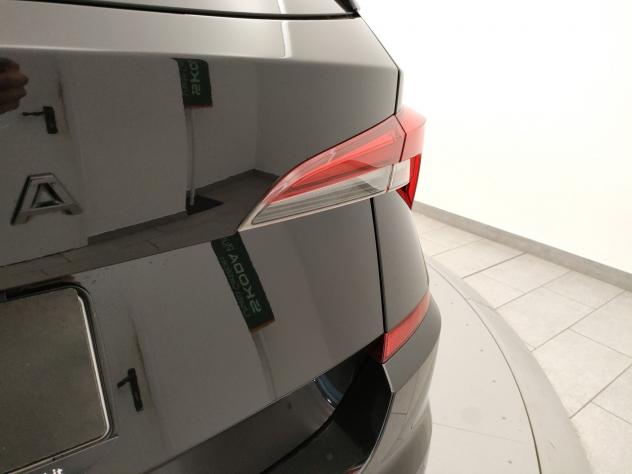 Škoda Kamiq 1.0 TSI 70KW BLACK DOTS - Foto 8