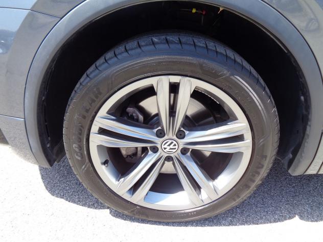 Volkswagen Tiguan Allspace Tiguan Allspace 2.0 tdi Advanced R-Line 4motion 200cv 7p.ti dsg - Foto 6
