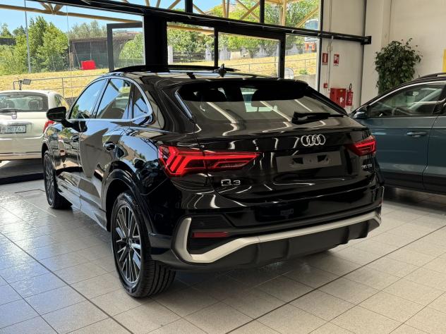 Audi Q3 35 TDI S tronic S line edition - Tetto - 19" - Foto 9