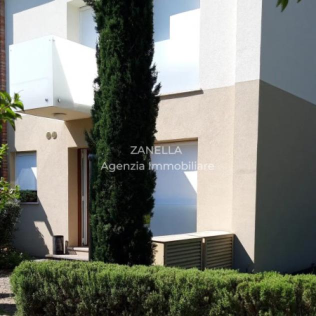 Villetta a schiera di 110 m² con più di 5 locali in vendita a Castelfranco Veneto