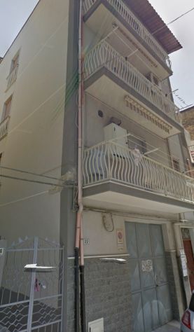 PALAZZINA di 3 appartamenti con garage e terrazza + zona verde a Gela - Foto 9