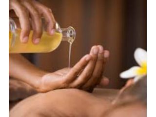 Massaggi - benessere Lecce - Massaggiatore. Massaggio svedese total body Tel:3281740064