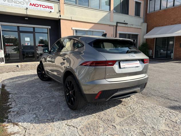 Jaguar E-Pace 2.0D 150 CV - Foto 3