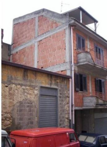 Immobile in asta di 147 m², box auto in vendita a Valguarnera Caropepe - Foto 7