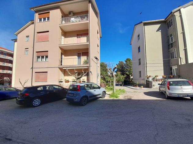 Appartamento in Vendita in zona SEMICENTRO