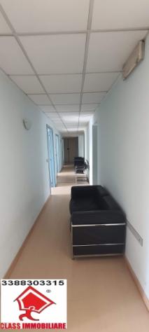 UFFICIO LUMINOSO 9 STANZE CABLATO DOPPIO INGRESSO 200MQ - Foto 5