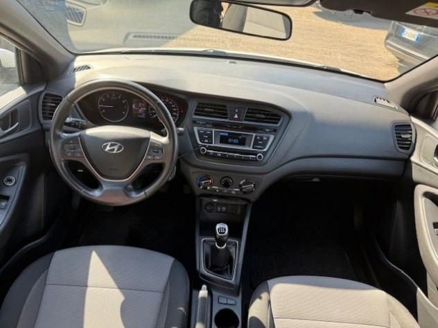 HYUNDAI i20 1.2 84 CV 5 porte Blackline rif. 23873303 - Foto 6
