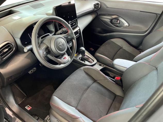 Toyota Yaris Cross 1.5H (130 CV) GR Sport E-CVT - Foto 6