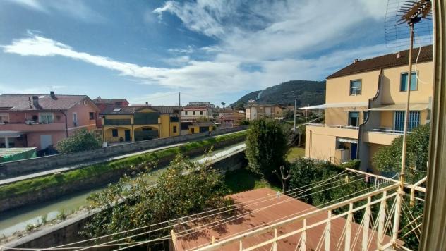 Trilocale in vendita a Ameglia