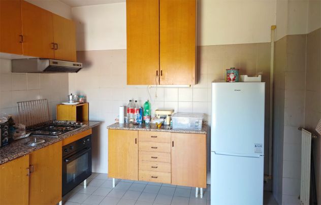 Appartamento con cantina e posto auto in vendita a Roma - Foto 2