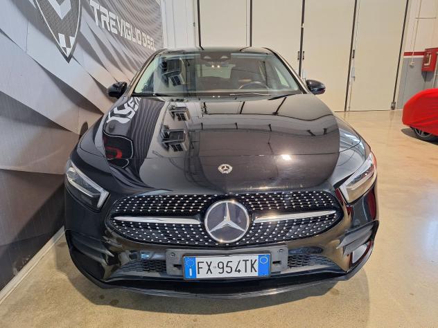 Mercedes-Benz Classe A A 180 d Automatic Premium AMG PACCHETTO NIGHT - Foto 2