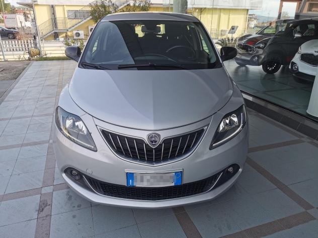 Lancia Ypsilon 1.0 FireFly 5 porte S&S Hybrid Gold - Foto 2