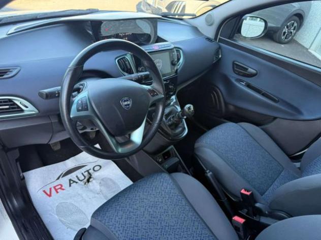 Lancia Ypsilon 1.0 Hybrid Gold Plus CARPLAY/RETROCAM-PROMO FIN - Foto 7