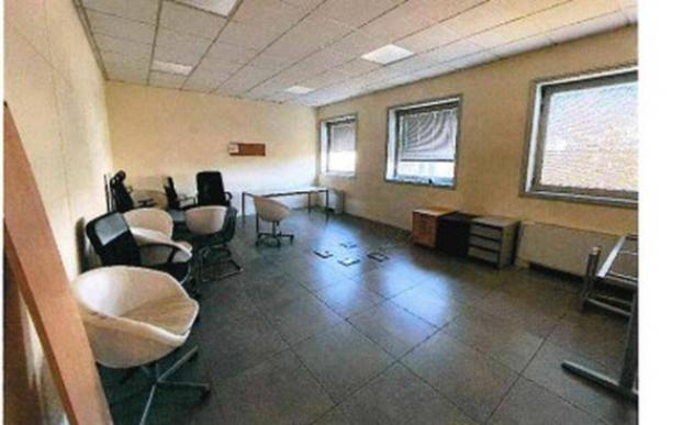Immobile in asta di 605 m² con più di 5 locali in vendita a Arese - Foto 3