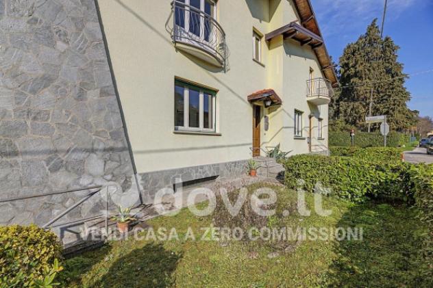 Casa indipendente di 209 m² con 5 locali e box auto doppio in vendita a Laveno-Mombello - Foto 6