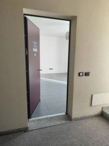 Immobile in asta di 86 m², box auto in vendita a Lomazzo - Foto 2