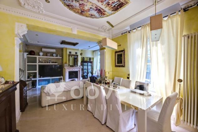 Villa di 286 m² con più di 5 locali e posto auto in vendita a Varese - Foto 11