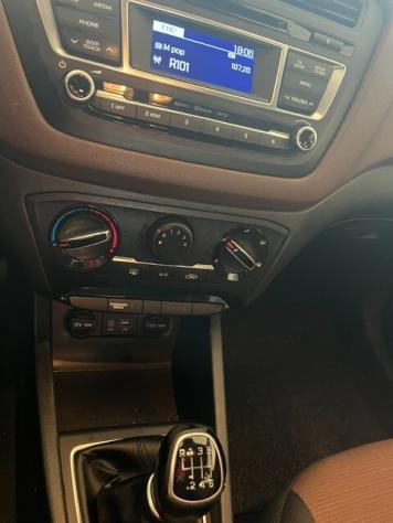HYUNDAI I20 1,1 - Foto 10