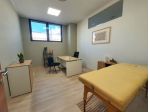 Stanza ad uso ufficio o studio per fisioterapisti, massaggiatori, nutrizionisti