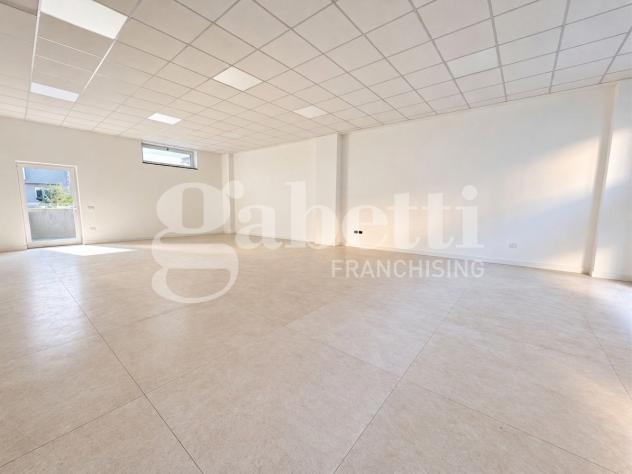 Negozio - Frattamaggiore . Rif.: FLF61ACG - Foto 2