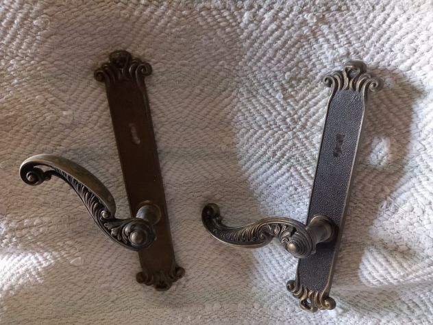 Set di 4 maniglie porta in ottone patinato vintage, in stile antico barocco