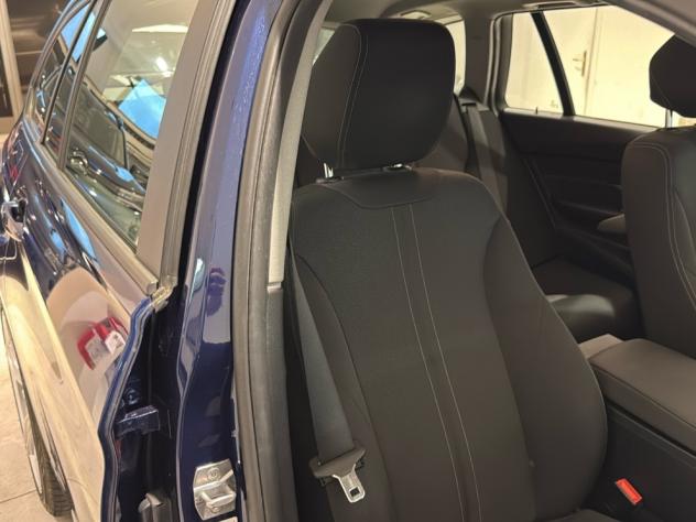 BMW Serie 3 320d xDrive Touring auto Navi Cruise FariLED 18” - Foto 5