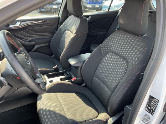 Ford Focus 1.5 Ecoblue 120cv ST-Line - Foto 8