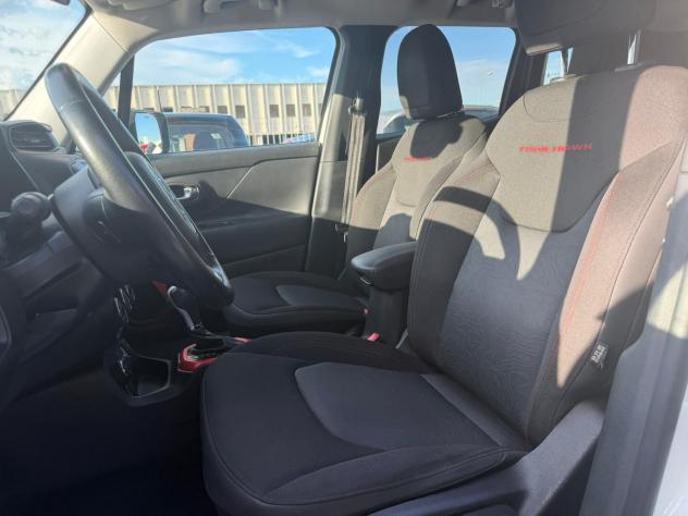 Jeep Renegade 2.0 MJet 170cv Trailhawk 4WD aut. - Foto 10