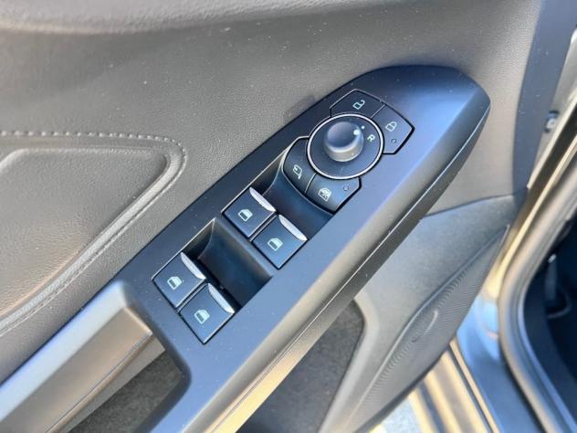 Ford Focus 1.0 EcoBoost Hybrid 125 CV 5p. ST-Line - Foto 9