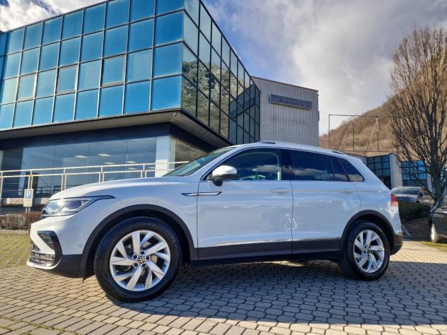 Volkswagen Tiguan Tiguan 2.0 TDI 150 CV SCR DSG Elegance - Foto 9
