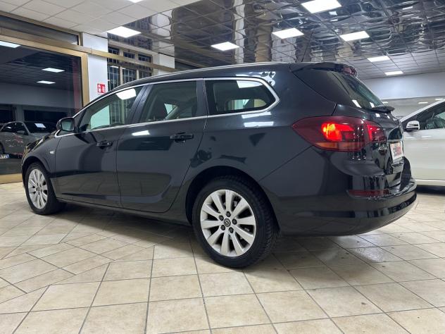 Opel Astra Sports Tourer 1.7 CDTI Cosmo 110cv - Foto 8