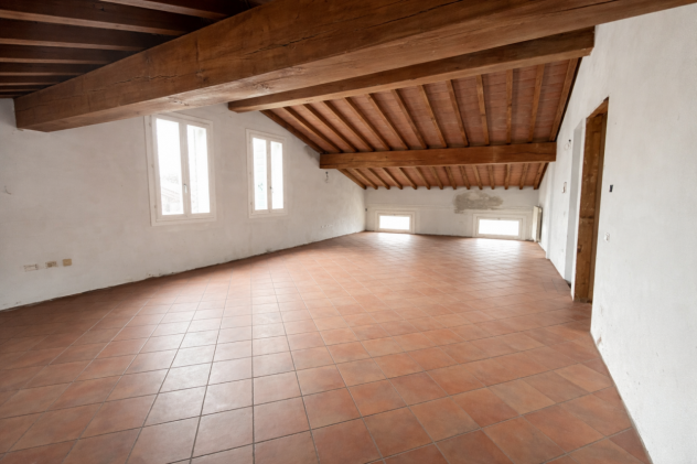 Porzione di casa in vendita a Modena