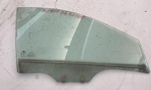 VETRO SCENDENTE ANTERIORE DESTRO HYUNDAI Accent 3° Serie (0006)